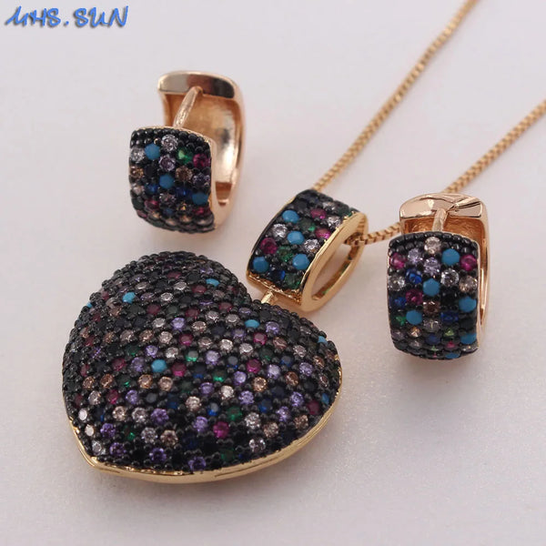 Conjunto em Zircônia e Cristais Coração