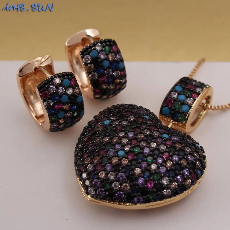 Conjunto em Zircônia e Cristais Coração