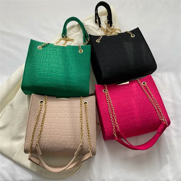 Bolsa Casual em Correntes