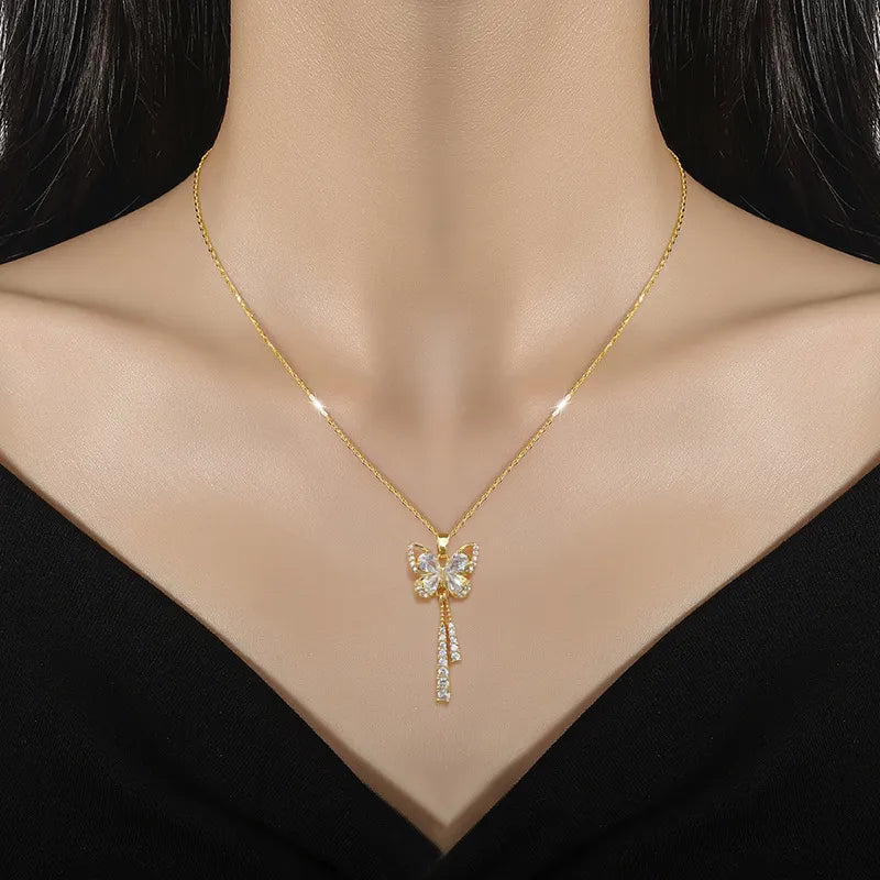 Gargantilha Borboleta Strass