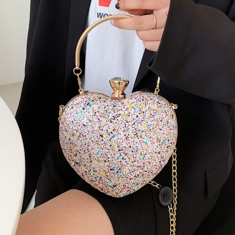 Bolsa Clutch Formato de Coração