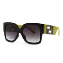 Óculos de Sol Detalhe Lateral UV400